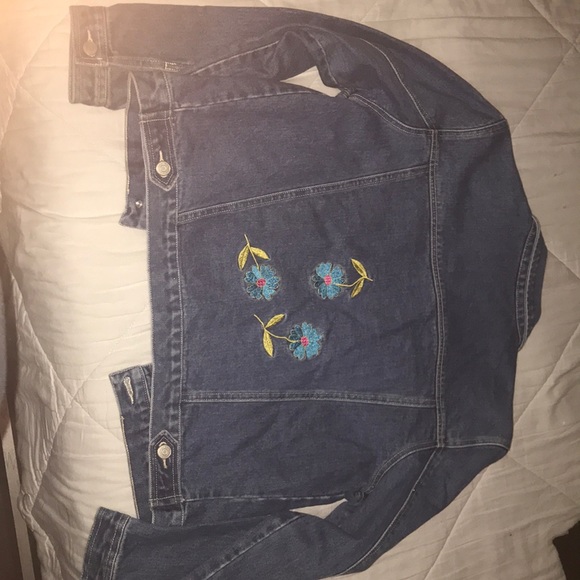 Jean Jacket - Picture 2 of 3